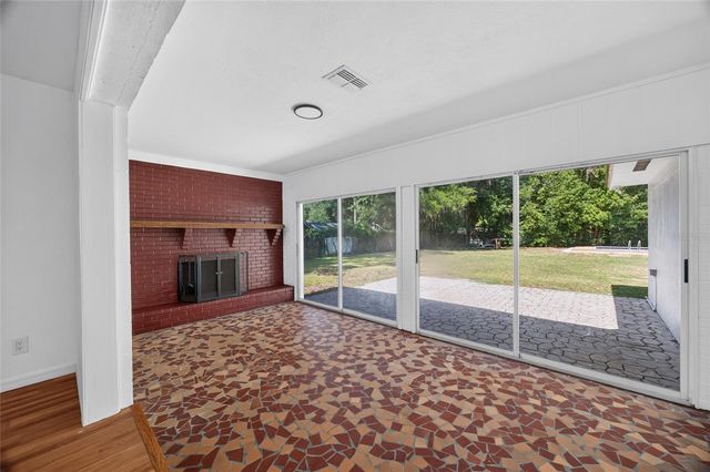 1220 NE 16TH AVENUE, Ocala, FL 34470