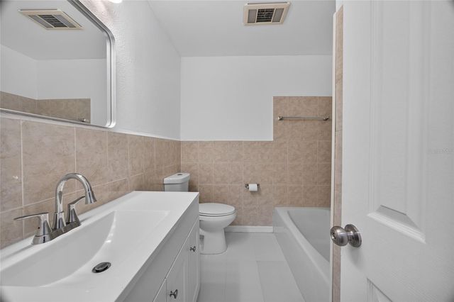 1220 NE 16TH AVENUE, Ocala, FL 34470