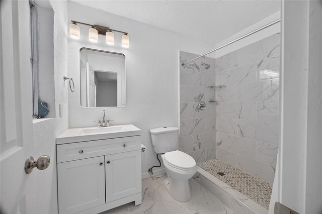 1220 NE 16TH AVENUE, Ocala, FL 34470
