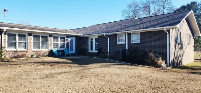 3885 County Road 12, Headland, AL 36345