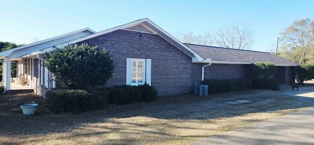 3885 County Road 12, Headland, AL 36345