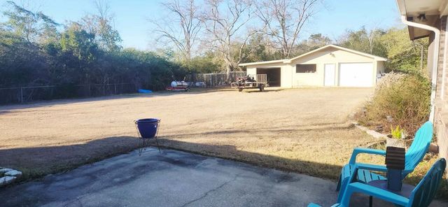 3885 County Road 12, Headland, AL 36345