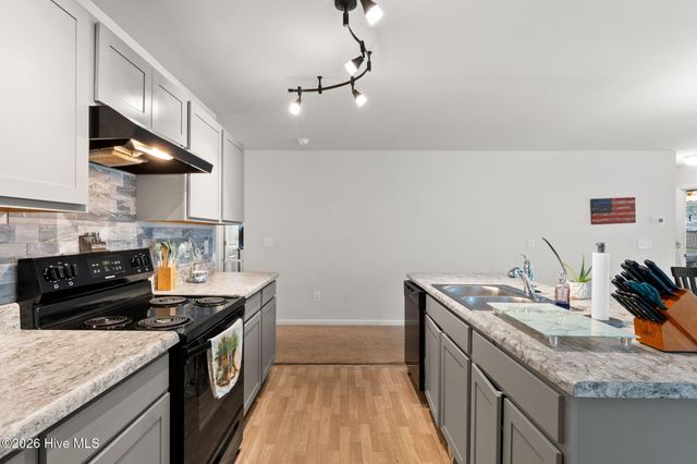 1710 W Coronado Avenue SE, Bolivia, NC 28422