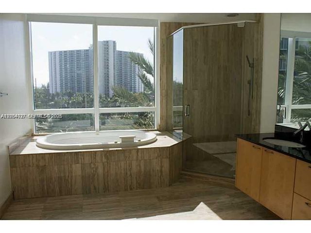 16001 Collins Ave 406, Sunny Isles Beach, FL 33160