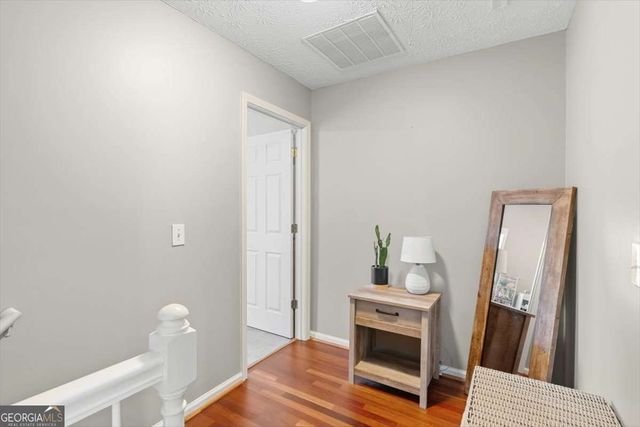 1061 Daventry Crossing, Woodstock, GA 30188