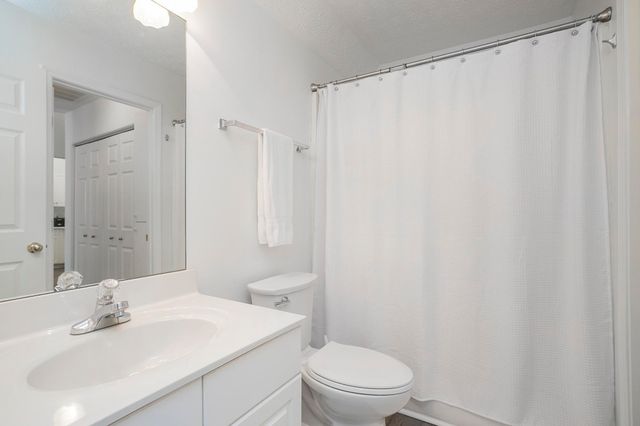 3911 Dodson Chapel Rd Apt 32, Hermitage, TN 37076