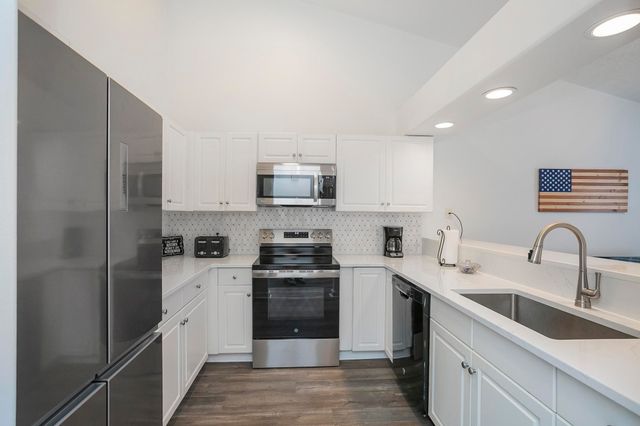 3911 Dodson Chapel Rd Apt 32, Hermitage, TN 37076