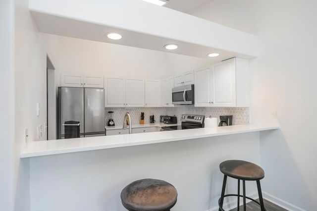 3911 Dodson Chapel Rd Apt 32, Hermitage, TN 37076