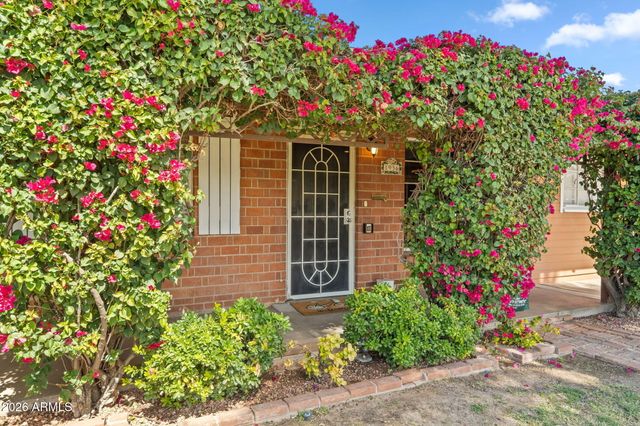 1936 W CLARENDON Avenue, Phoenix, AZ 85015