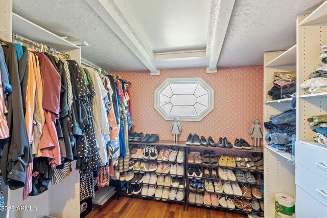 1936 W CLARENDON Avenue, Phoenix, AZ 85015