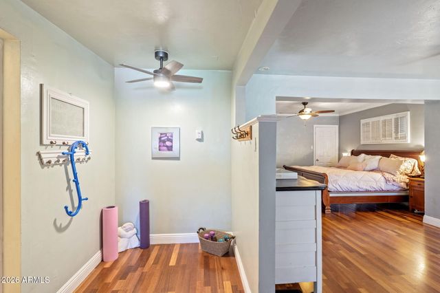 1936 W CLARENDON Avenue, Phoenix, AZ 85015