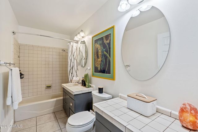 1936 W CLARENDON Avenue, Phoenix, AZ 85015