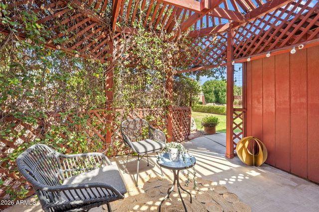 1936 W CLARENDON Avenue, Phoenix, AZ 85015