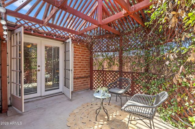 1936 W CLARENDON Avenue, Phoenix, AZ 85015