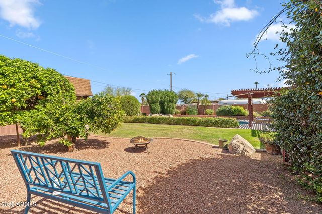 1936 W CLARENDON Avenue, Phoenix, AZ 85015