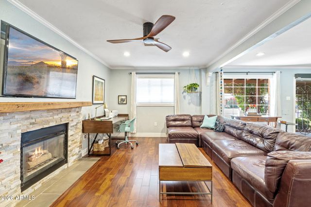 1936 W CLARENDON Avenue, Phoenix, AZ 85015