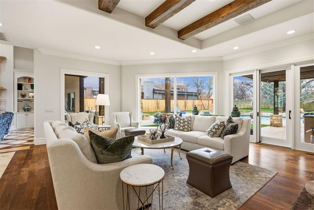 2608 Dorchester Drive, Oklahoma City, OK 73120