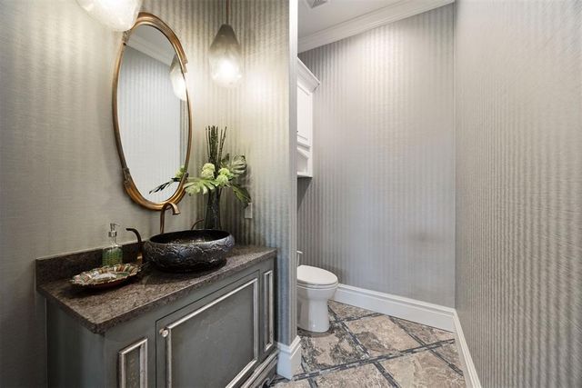 2608 Dorchester Drive, Oklahoma City, OK 73120