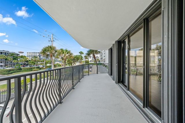 4000 S Ocean Boulevard 103, South Palm Beach, FL 33480