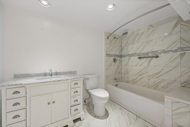 4000 S Ocean Boulevard 103, South Palm Beach, FL 33480