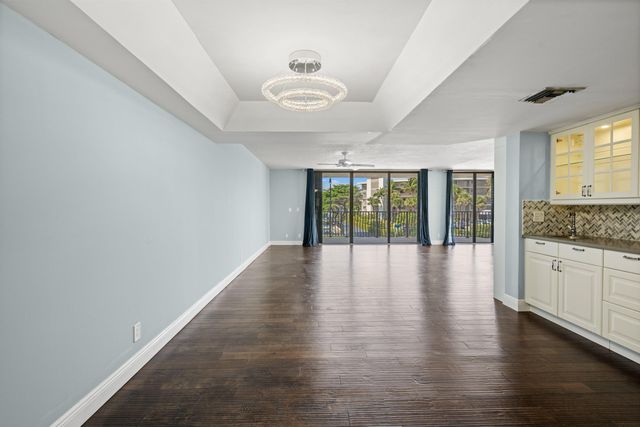 4000 S Ocean Boulevard 103, South Palm Beach, FL 33480