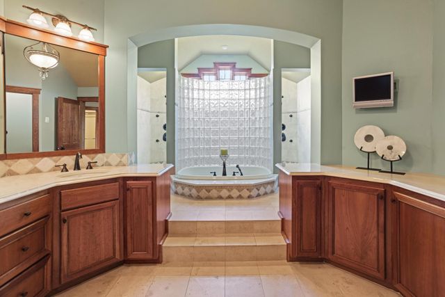 270 North Shore Drive W, Orono, MN 55364