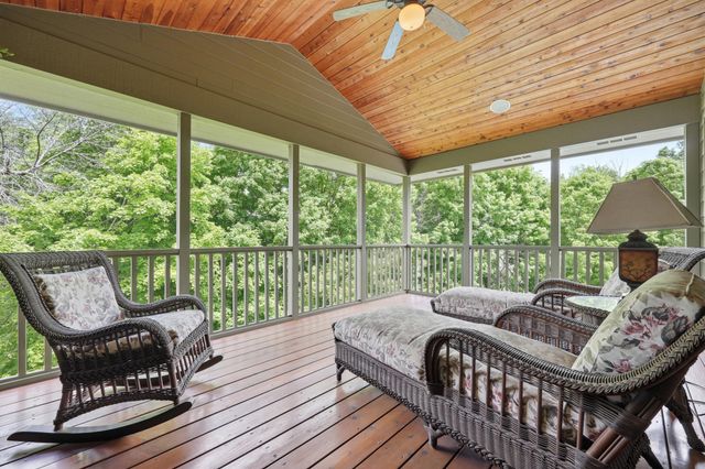270 North Shore Drive W, Orono, MN 55364