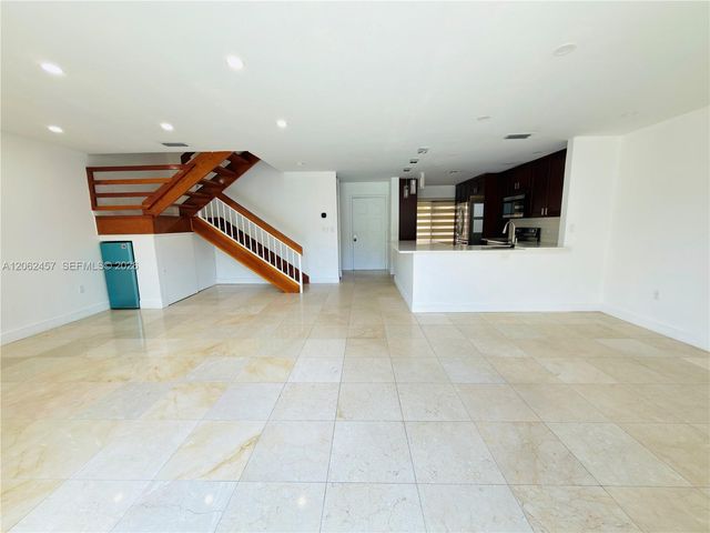 3957 Adra Ave F-49, Doral, FL 33178