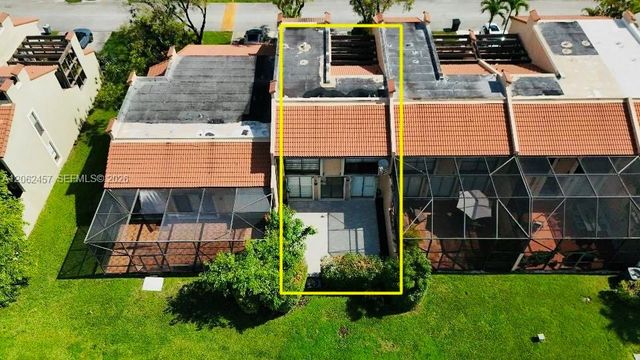 3957 Adra Ave F-49, Doral, FL 33178