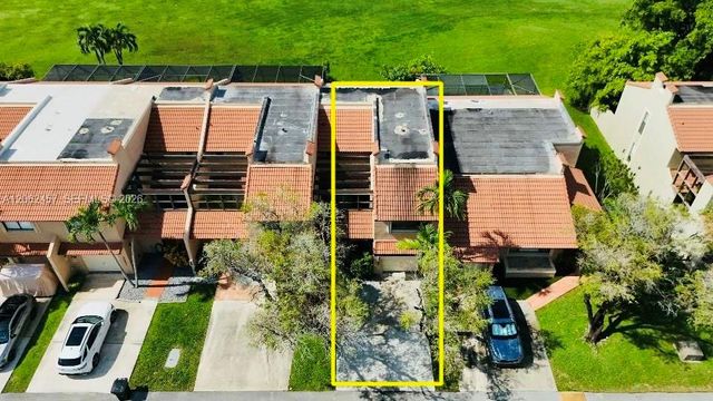 3957 Adra Ave F-49, Doral, FL 33178