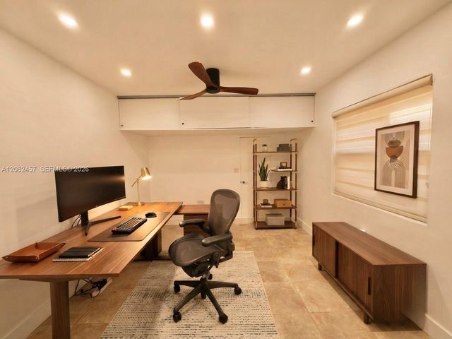 3957 Adra Ave F-49, Doral, FL 33178