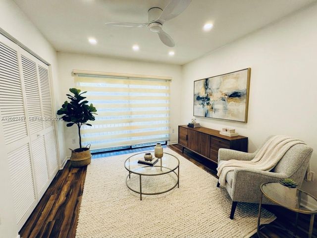 3957 Adra Ave F-49, Doral, FL 33178