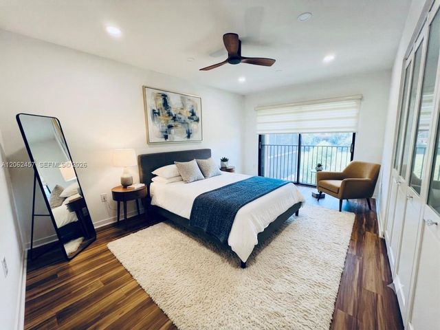 3957 Adra Ave F-49, Doral, FL 33178
