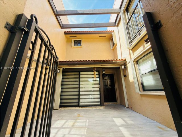 3957 Adra Ave F-49, Doral, FL 33178