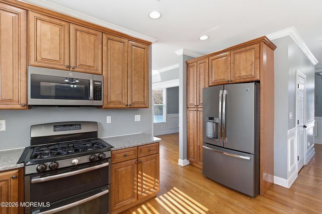 817 Locust Road, Beachwood, NJ 08722