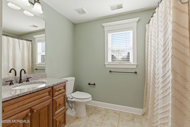 817 Locust Road, Beachwood, NJ 08722