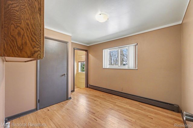 33711 Schneider Road, Chesterfield Township, MI 48047