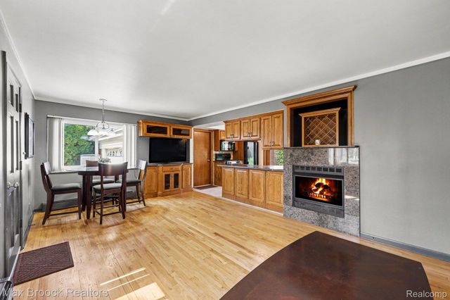 33711 Schneider Road, Chesterfield Township, MI 48047