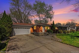 33711 Schneider Road, Chesterfield Township, MI 48047