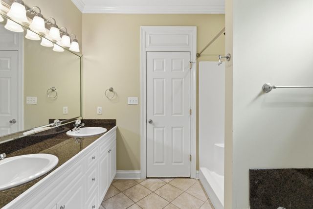 44 Bridgefield Ct., Hattiesburg, MS 39402