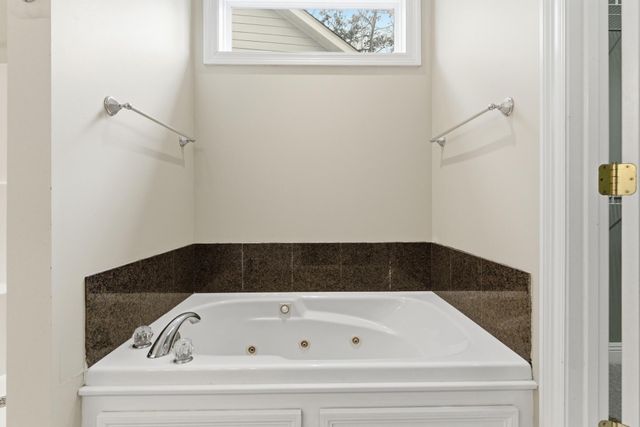 44 Bridgefield Ct., Hattiesburg, MS 39402