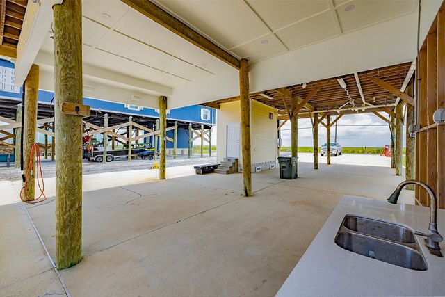 7613 Hwy 56, Chauvin, LA 70344