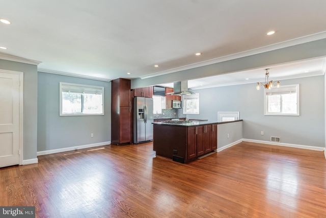 1316 S BUCHANAN ST, Arlington, VA 22204
