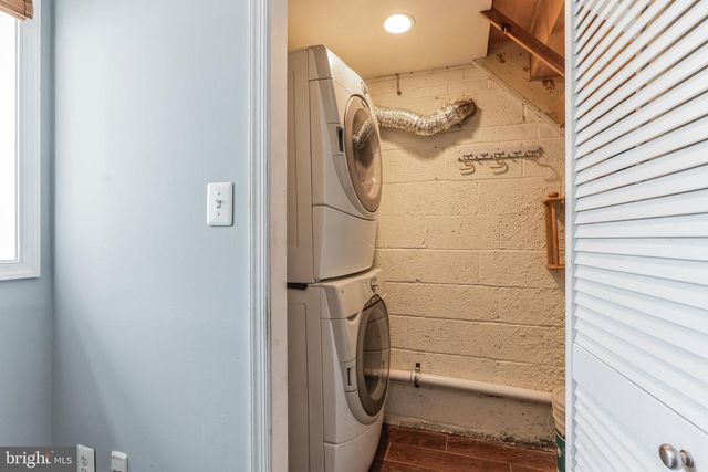 1316 S BUCHANAN ST, Arlington, VA 22204