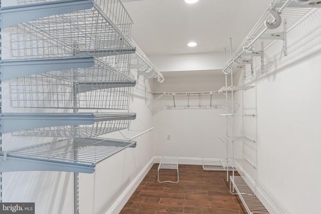 1316 S BUCHANAN ST, Arlington, VA 22204