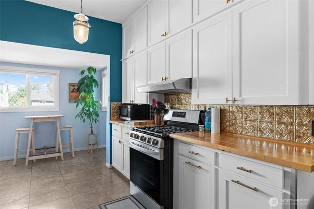 611 S Grant Avenue, Tacoma, WA 98405