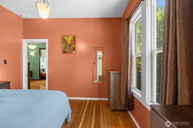611 S Grant Avenue, Tacoma, WA 98405