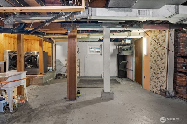 611 S Grant Avenue, Tacoma, WA 98405