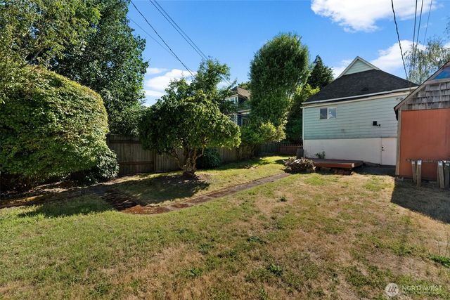 611 S Grant Avenue, Tacoma, WA 98405