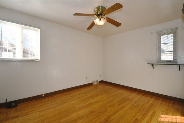 309 Holly Hill Dr, Ross Twp, PA 15237